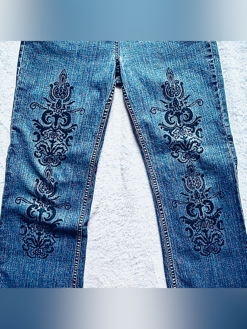 Willi Smith size 8 Y2K Gothic Damask Print Jeans Velvet Flocked Baroque Scroll